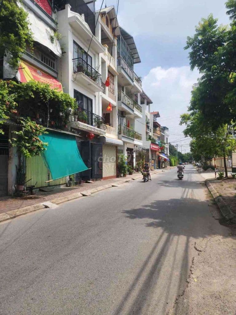 bán nhà đẹp trung tâm thanh trì ô tô tránh