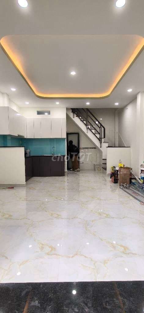 Bán nhà ,Đường sư Huỳnh Liên P10 Tân Bình ,Ngang 4,6M 33M2 ,Giá:4,35Tỷ - Ảnh 2
