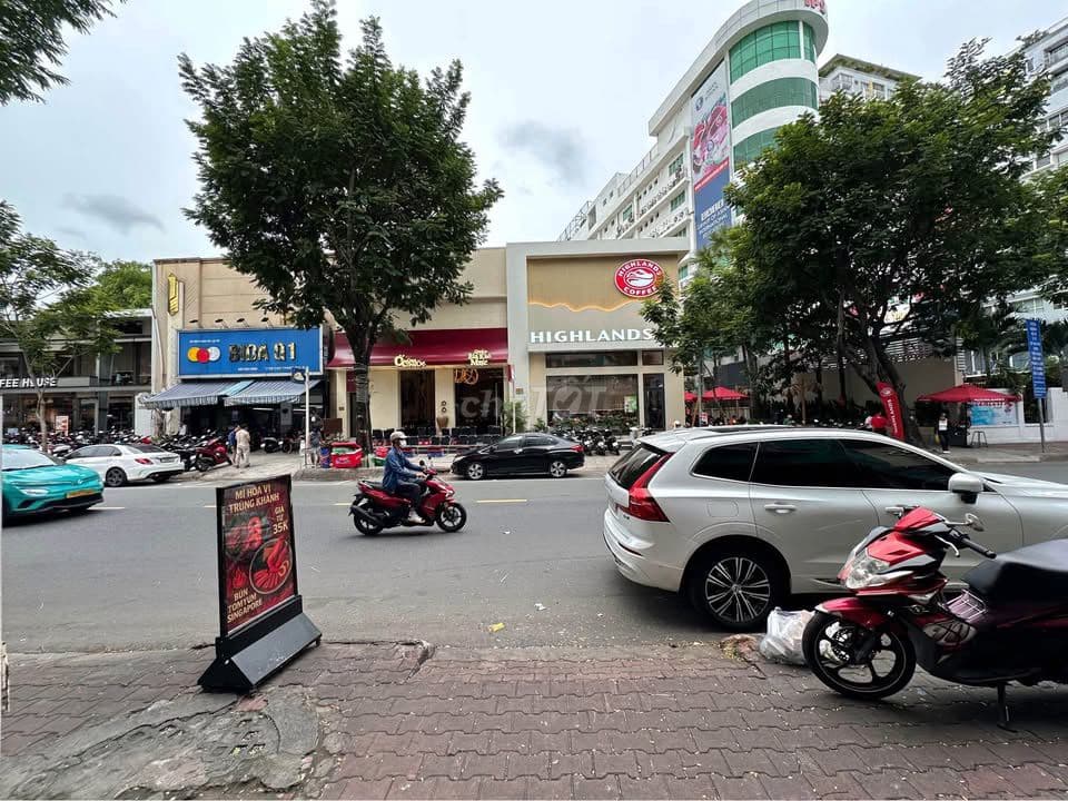 Tôi bán nhà 4lau mặt tiền Phạm Hùng,quận 8,5.5x17m,thuê 38tr/th,17ty - Ảnh 3