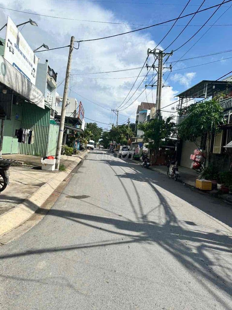 Đất MT Thạnh Lộc, KDBB đa nghành, DT: 7m x16m, Đường nhựa 10m, giáp GV