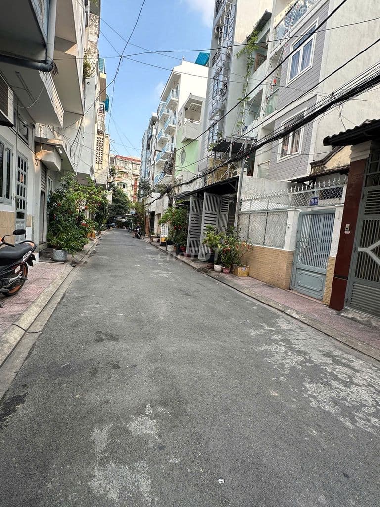 nhà HXH 8m đường bắc hải Q.10 DT:4mx16m 4 tầng giá 14 tỷ