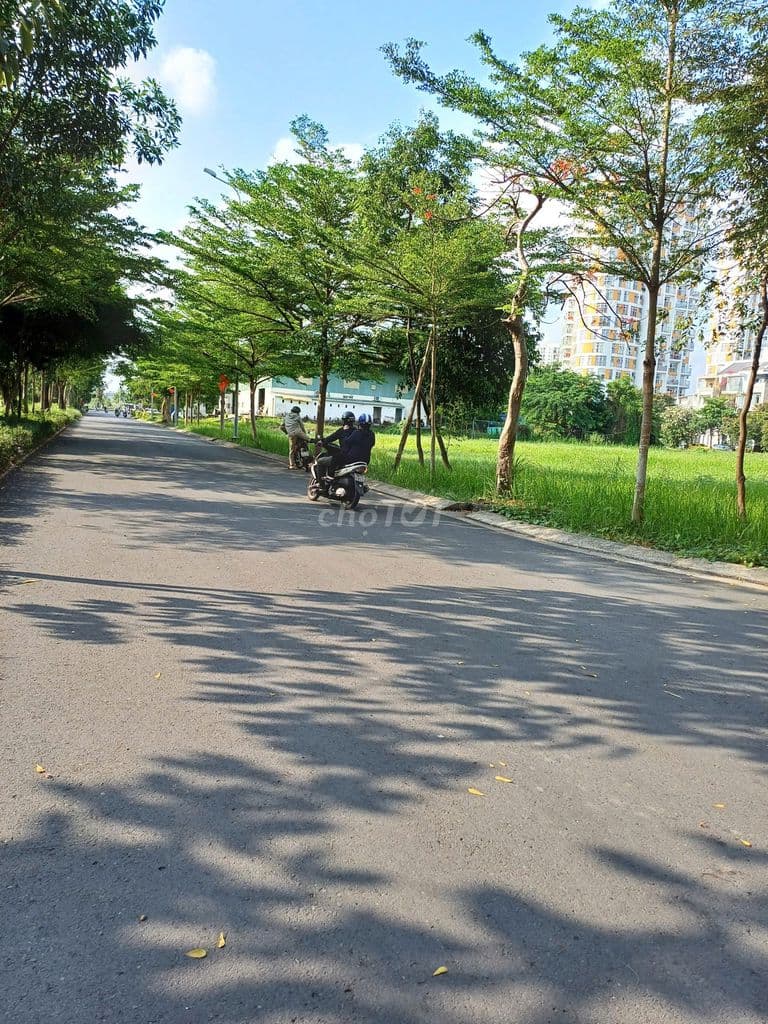 Bán nền vành đai 13B Conic Nguyễn Văn Linh. Giá : 68tr/m². Dt : 120m²