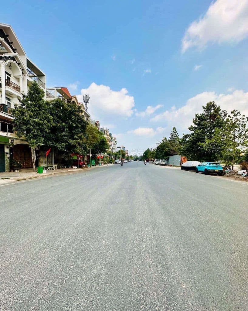 Nhà Phố 4m x 26m. 5 Tầng Có Thang Máy MT Nhánh Đông Hưng Thuận 42 - Ảnh 2