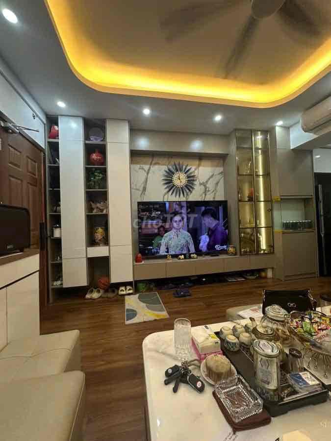 Bán gấp cc Nguyễn Chánh Cầu Giấy -3 ngủ -hàng xóm Kaeng Nam