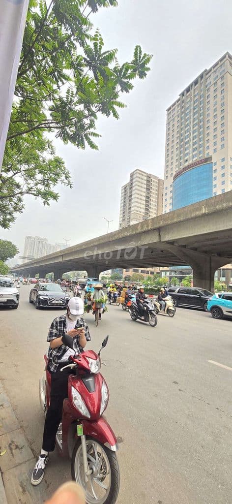 Tôi cần bán nhà 3tầng mặt phố Khuất Duy Tiến. - Ảnh 2