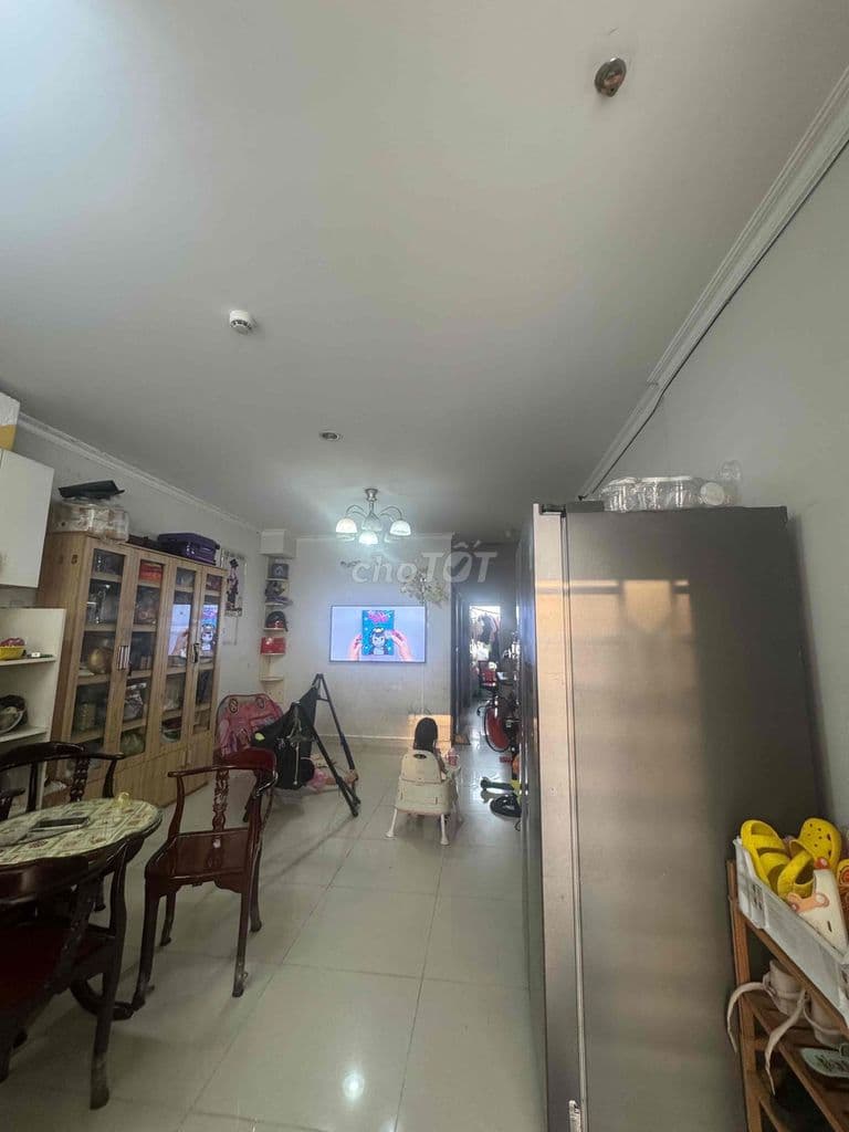 chính chủ bán căn hộ 49m2 có sổ green towwn 2.2 tỷ