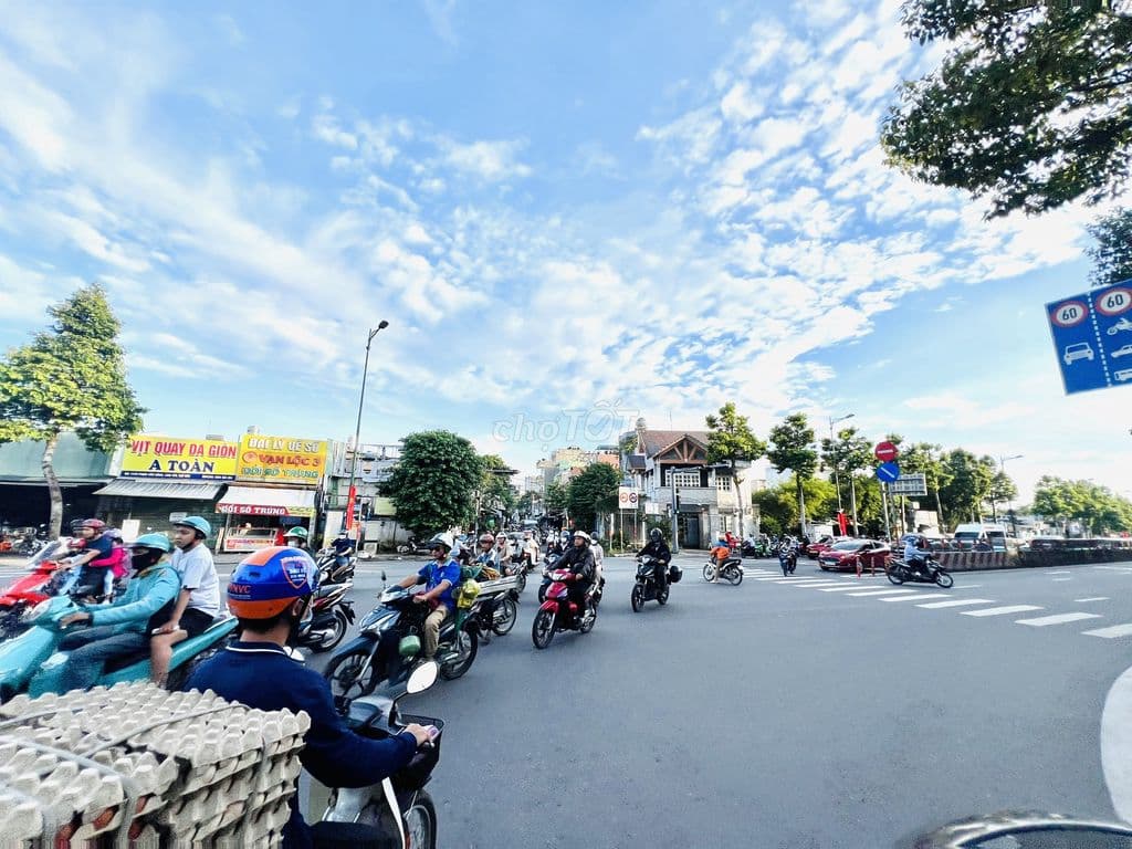 57TR/m2 ĐẤT LỚN THỦ ĐỨC_SÁT PHẠM VĂN ĐỒNG_GẦN ĐH CẢNH SÁT_6X26_XÂYCHDV - Ảnh 2