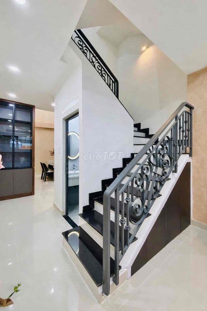 Siêu phẩm! Bán nhà Cầu Giấy, nhà 2 thoáng,ô tô đỗ, dân xây,40m2*5T - Ảnh 3