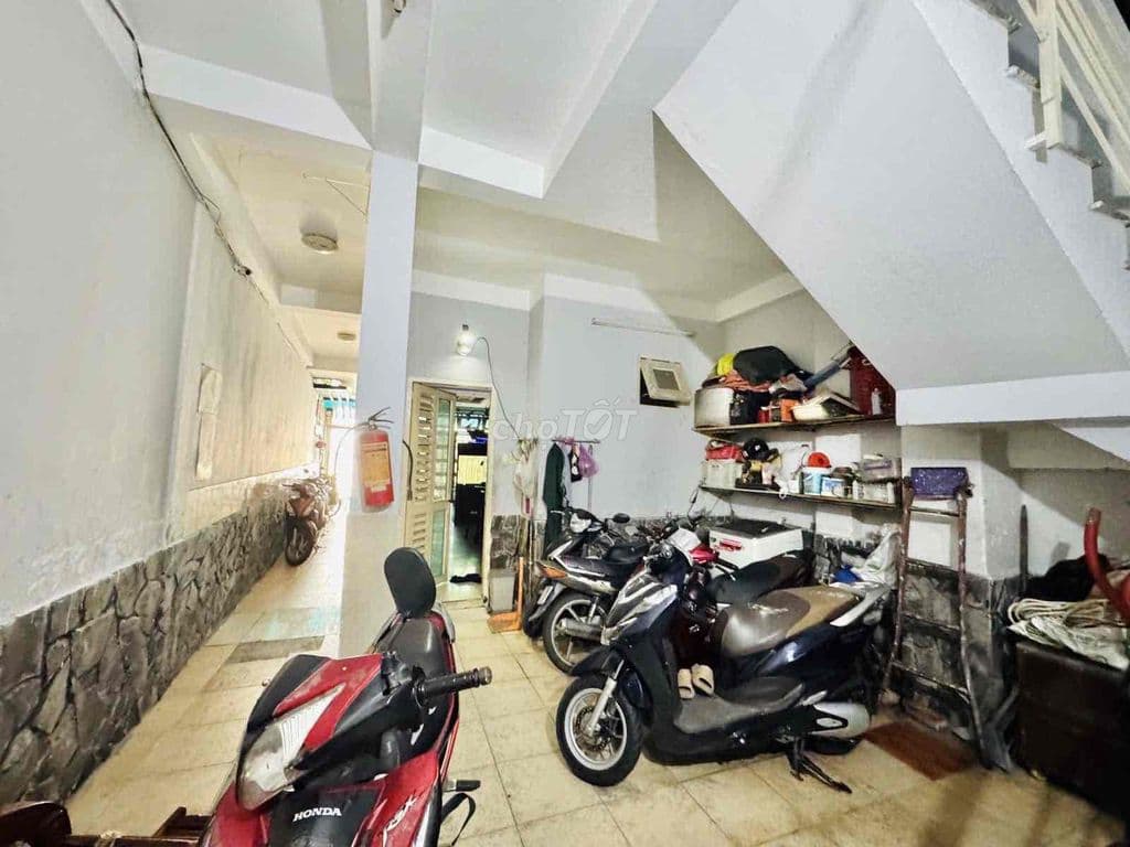 Ngộp 14 tỷ Gấp bán CHDV Phan Xích Long ngay khu đường Hoa 110m2 - Ảnh 3