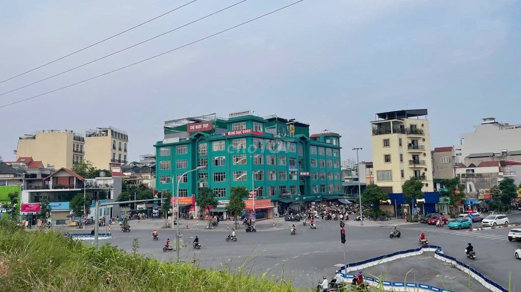 bán nhà 7pn Ngọc Thuỵ 17 tỷ full nội thất