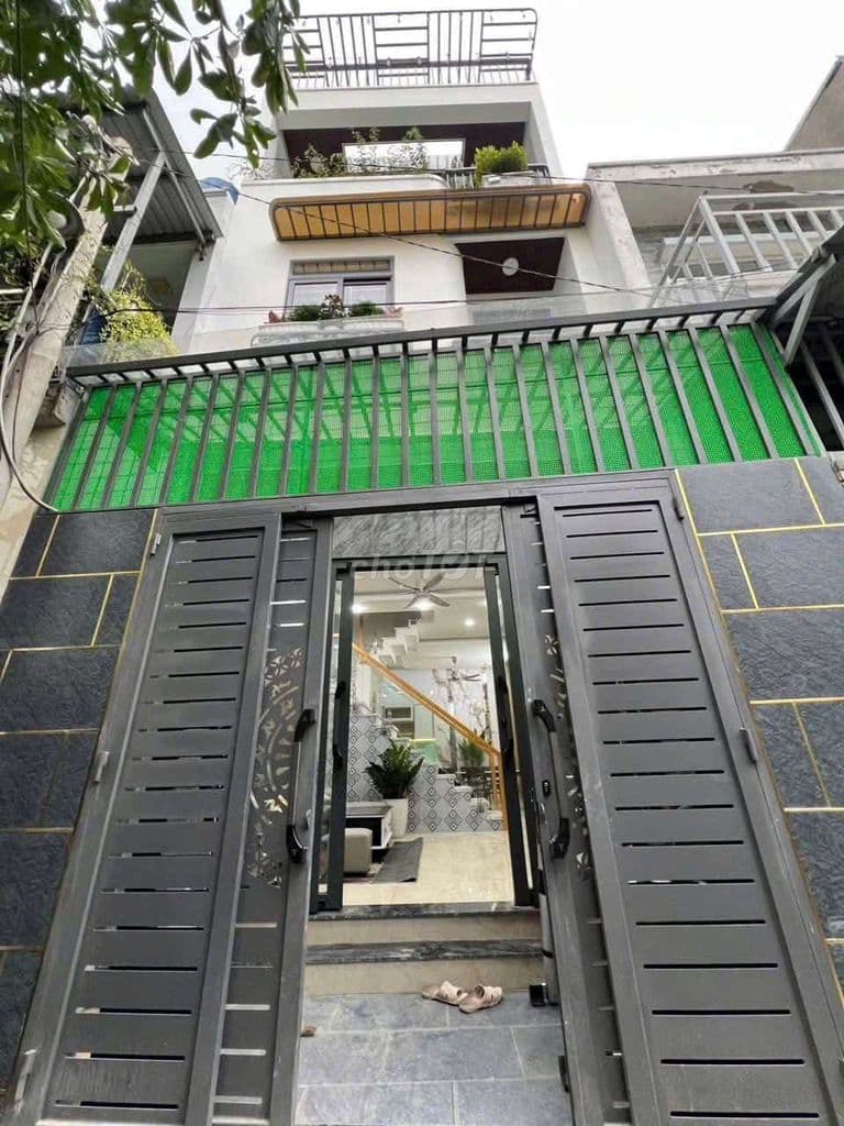 Bán nhà giá 3 tỷ 280 ạ nhà còn mới đẹp mua ở cho Đại Gia Đình ở luôn