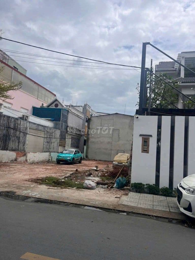 Đất đẹp 4x18m Mặt tiền Hiệp thành 26 gần bến xe Buýt Hiệp Thành