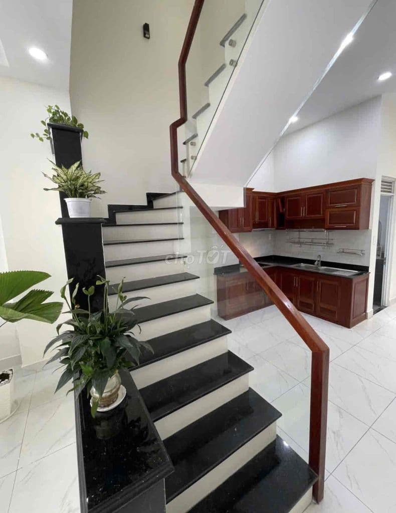 CHỦ NGỘP BÁN GẤP NHÀ HXH VÕ VĂN TẦN, QUẬN 3. GIÁ 5.69TỶ/50,4M2 - 3PN. - Ảnh 3