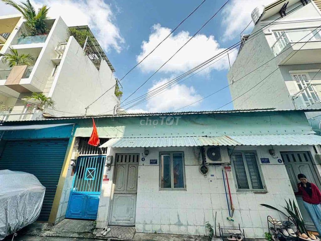 BÁN LÔ ĐẤT NGAY QUANG TRUNG, 4.2m❌12.3m, ĐANG LÀ DÃY TRỌ, 5 TỶ XX - Ảnh 2