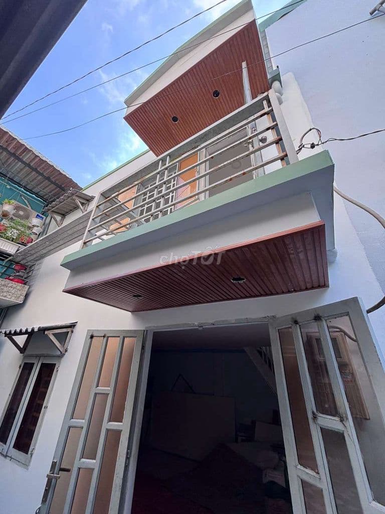 bán nhà sổ hồng chung đường thạnh Xuân 22