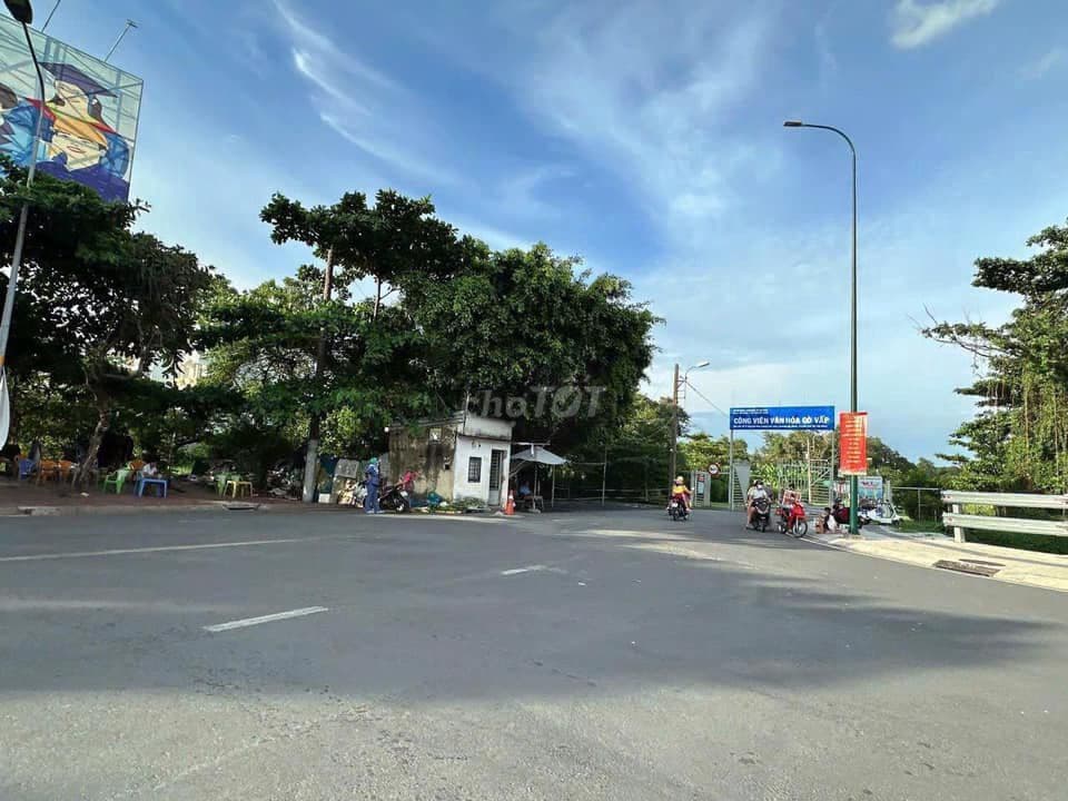 Giảm 400tr - MT Nguyễn Văn Lượng, ăn uống sầm uất, Công Viên lớn GV - Ảnh 2