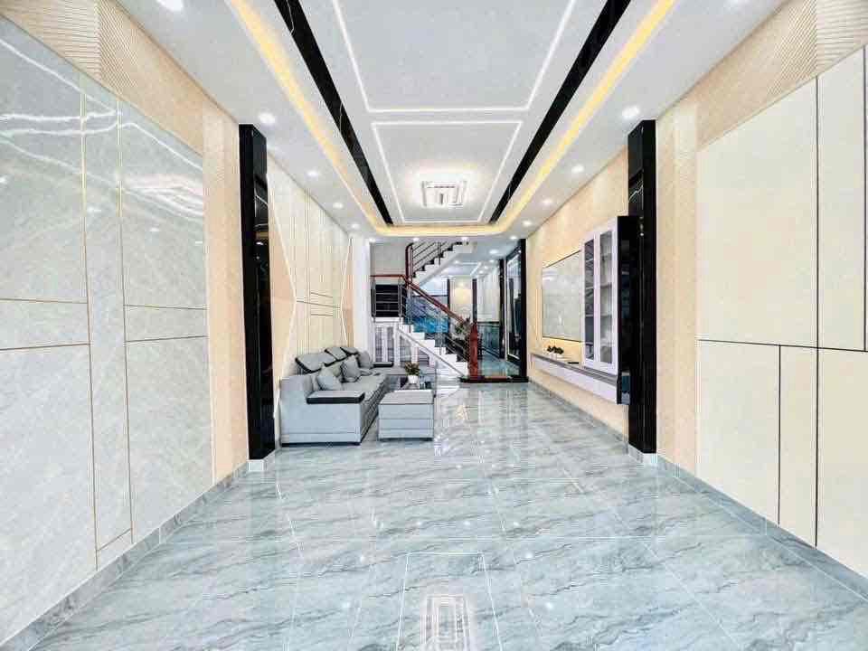 QUẬN 12. NHÀ ĐIỆN TÍCH RỘNG ĐÚC 2.5 TẤM PHÙ HỢP GIA ĐÌNH ĐÔNG NGƯỜI - Ảnh 3