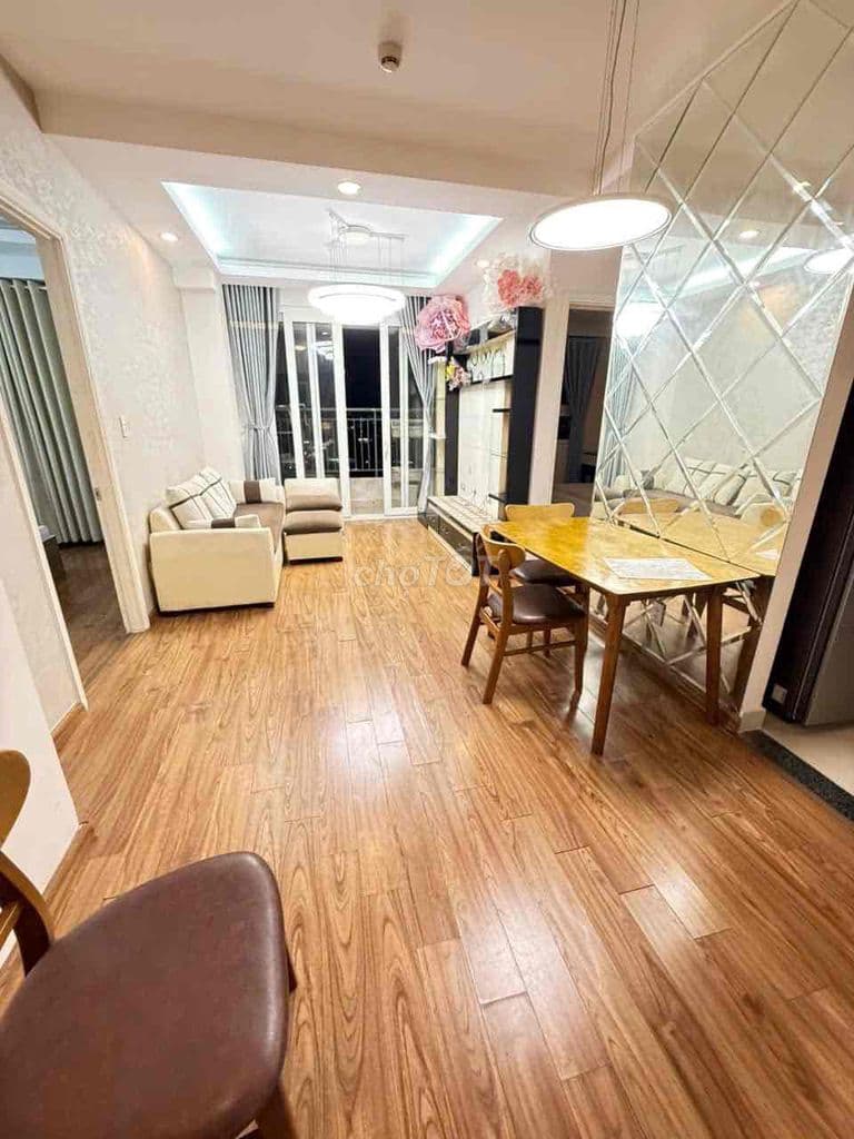 cần bán nhanh căn 2pn The Avila Q8