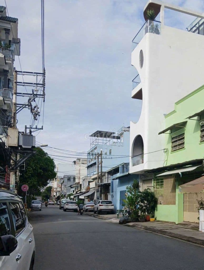 Bán Nhà MTH 100M2 Lê Văn Quới 5 Tầng