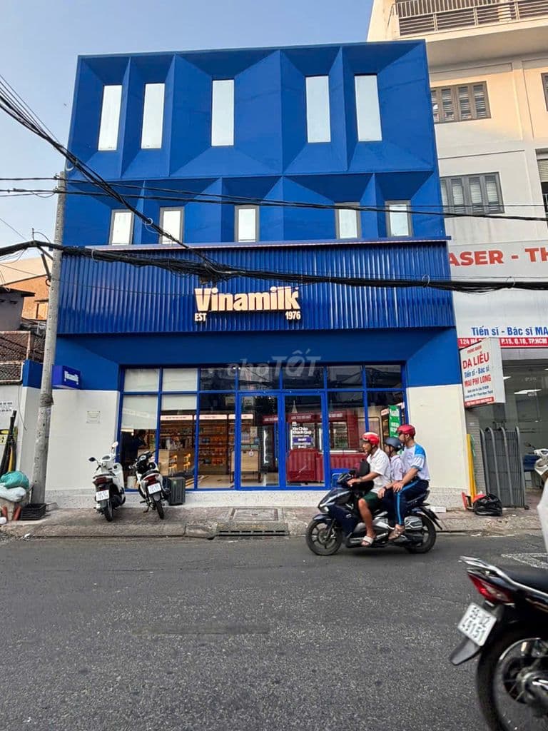Bán gấp MT 126 Hồ Bá Kiện,Q10.DT:9x8m 2 tầng,HĐT VINAMILK 44tr/tháng