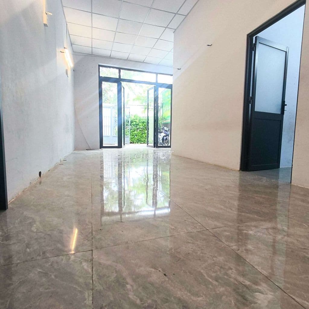 Bán nhàgần ngã ba HồngChâu 6,7*14m nở hậu 7,3m đg xe hơi Giá 3tỷ790tr - Ảnh 2