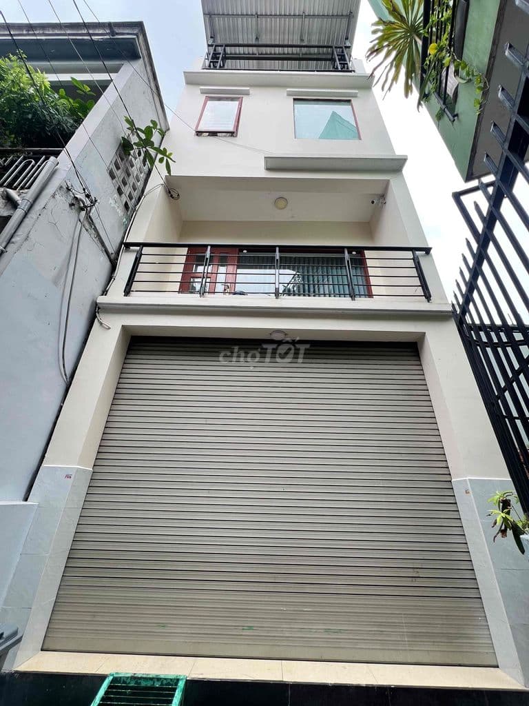 Nhà Lý Thường Kiệt ngay chợ Gò Vấp 4PN - 3WC. trệt 2 lầu sân thượng