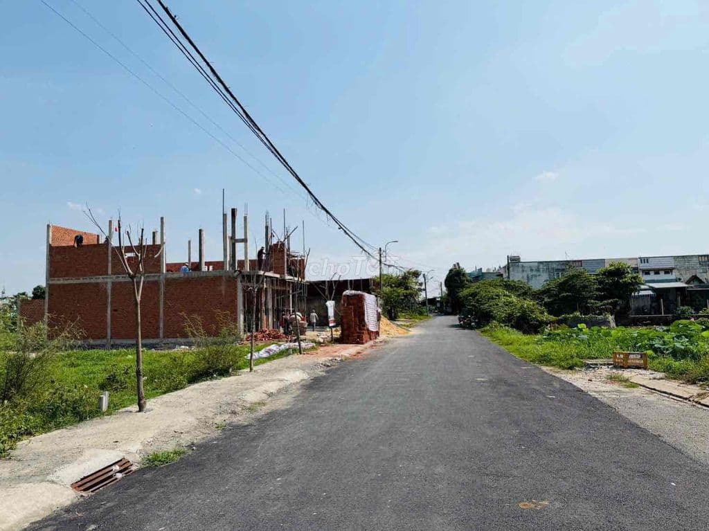 đất 5 x 25m shr đường nhựa 10m thông / gần chợ phan văn hớn bà điểm