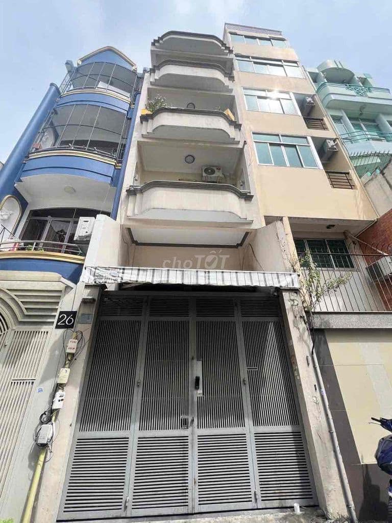 BÁN CHDV MẶT TIỀN ĐƯỜNG HUYỀN QUANG Q1
