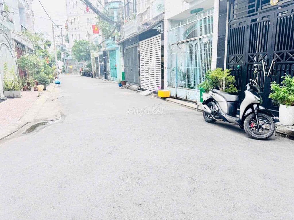 PHAN HUY ÍCH, PHẠM VĂN BẠCH, HẺM OTO , DT 4 x 21M, 3PN,NHỈNH 7 TỶ