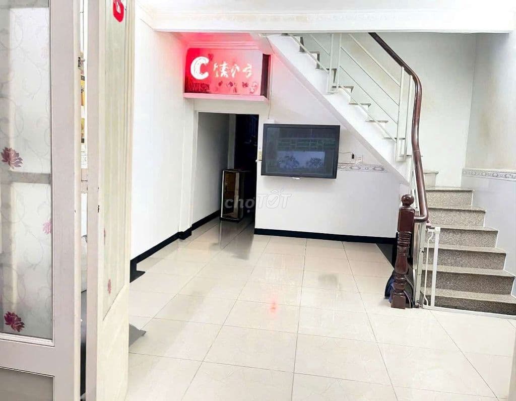 Bán nhà quận 8-Ngay siêu thị Coopmark Phạm Thế Hiển, P6 4x13 2 tấm oto - Ảnh 3