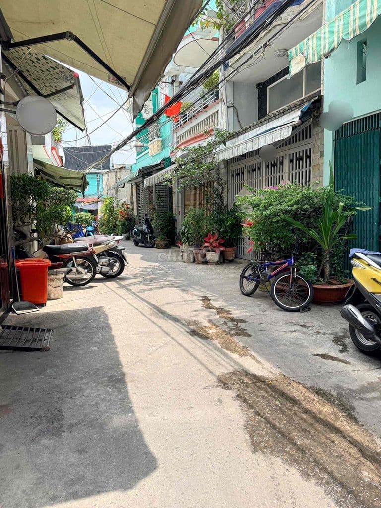 Nhà bán Âu Dương Lân P3 Q8