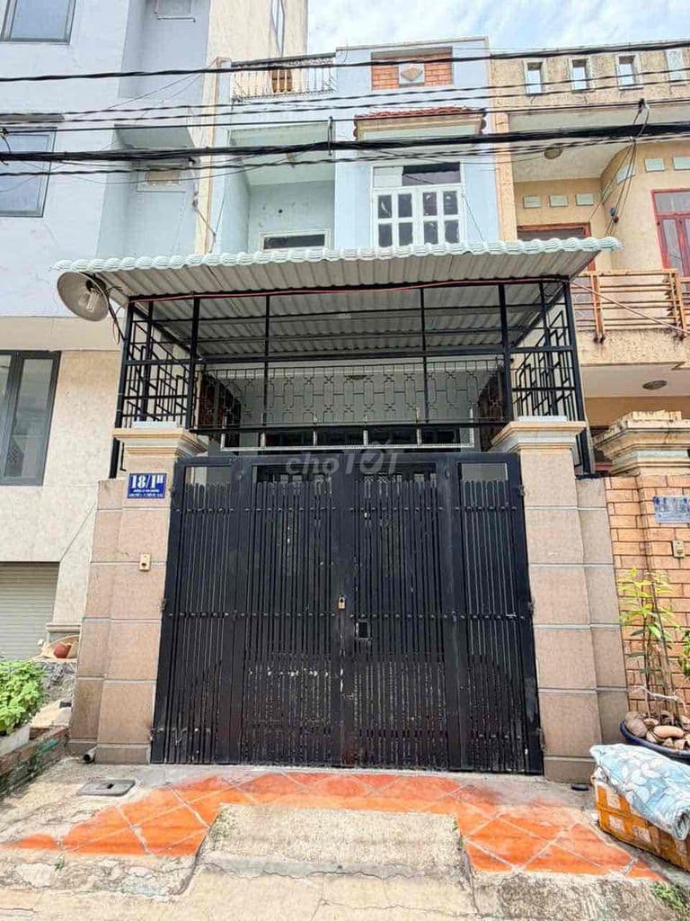 Nhà 2 Lầu, Đường Nhựa 6M, 10 Bước Ra TA03, Gần Siêu Thị Mega