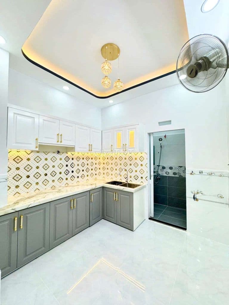 nhà sổ hồng 3,2x10m 2 tầng gần mặt tiền 1 tỷ 65 - Ảnh 2