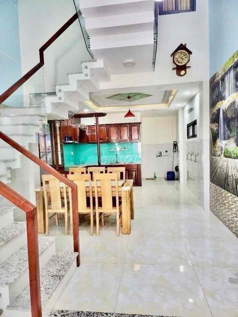 BÁN NHÀ- 4 TẦNG- ĐƯỜNG 8M- LÊ VĂN QUỚI( 4 x 19) 80M2 , 7 Tỷ - Ảnh 2
