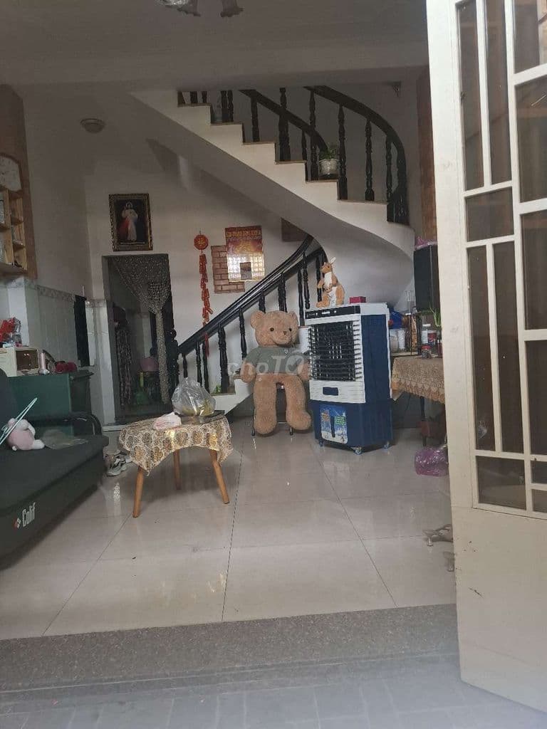 Bán nhà mặt tiền đường thông xe tải 4×13 trệt lầu - Ảnh 3