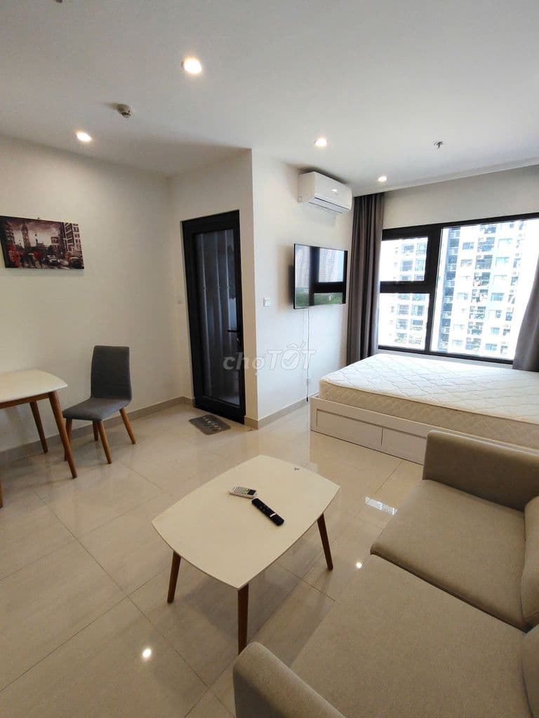 Chính chủ cần bán Studio S205 full đồ 2,4 tỷ