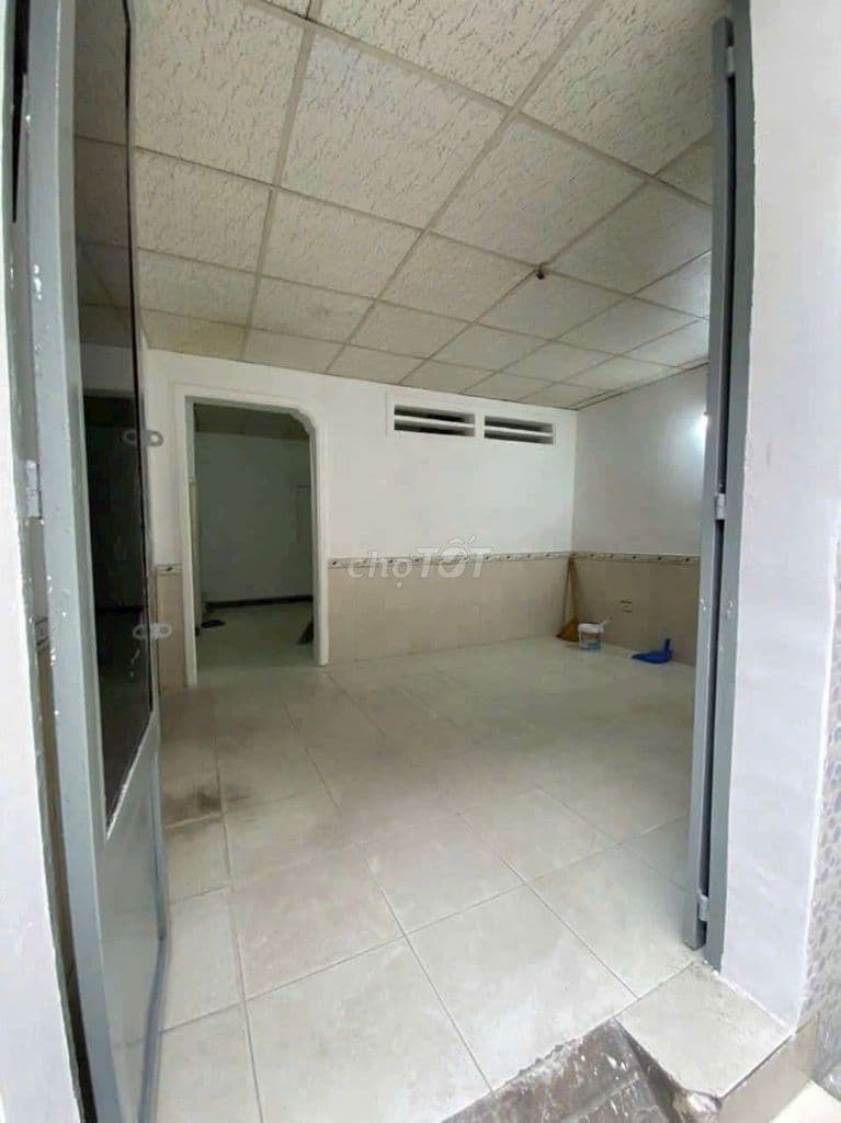 Cần bán nhà ngay chợ Hiệp Bình, 37m2, giá 3.4 tỷ - Ảnh 2