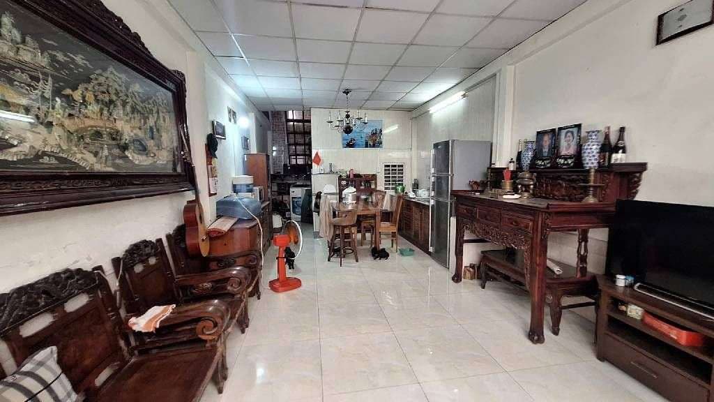 Bán Nhà cấp4, Hẻm 3m Gần HxH, Gần D Q Hàm* 46m2+Gác Xuốt* Hơn 4 tỷ xíu