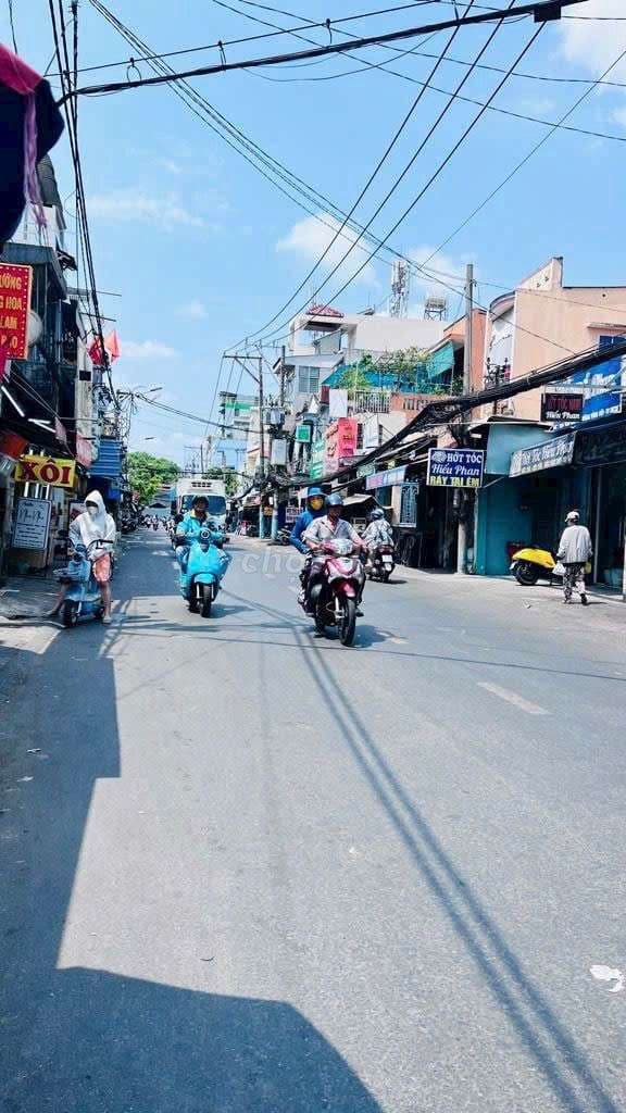 Mặt Tiền Tôn Đản 60m 3 Tầng Kinh Doanh Sầm Uất Q4 - Ảnh 2