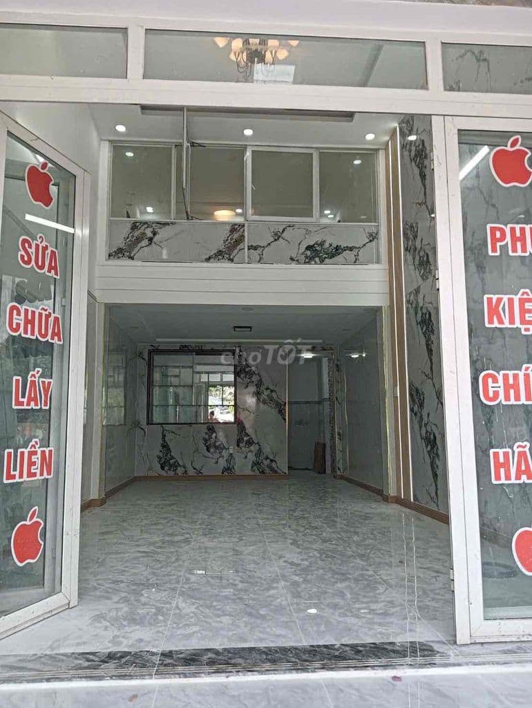 bán nhà mặt tiền Phạm Văn Đồng