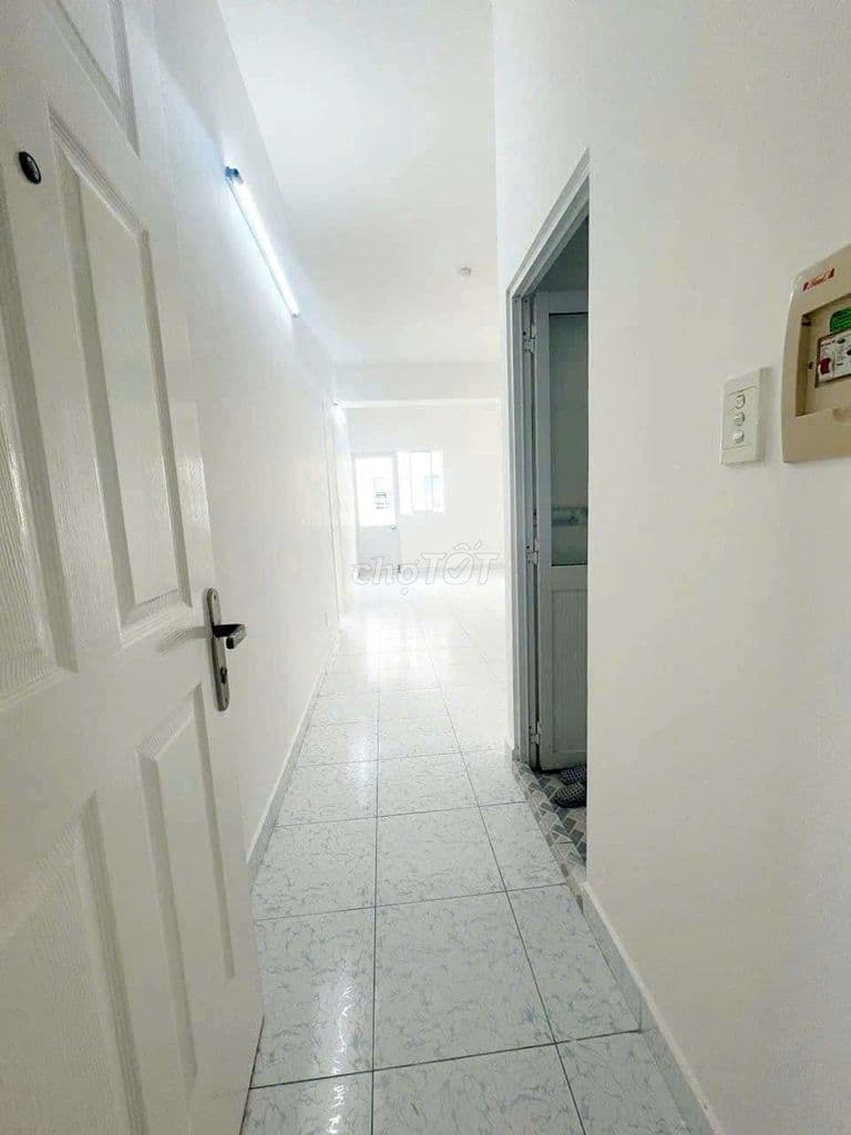 EM CHŪ CẦN BÁN CC LÊ THÀNH BLOCK A CĂN 38,2M NHÀ RỘNG ÐẸP MỚI 100/100 - Ảnh 2