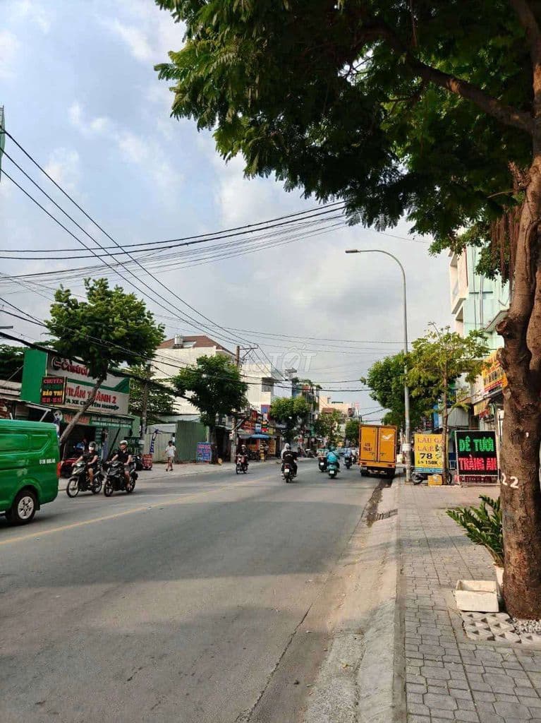 Nhà Phố 7m x 25m. Xây 3 Tầng Mặt Tiền Dương Thị Mười. Nguyễn Ảnh Thủ