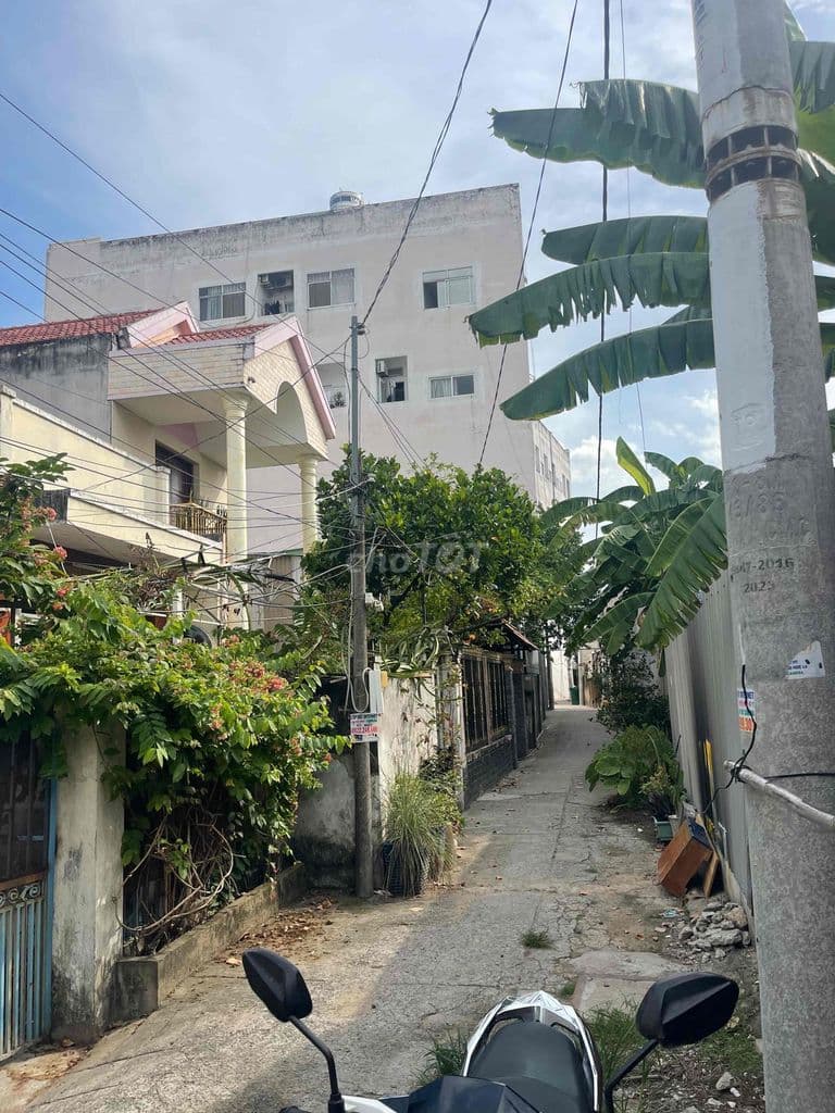 Đất Đường Lê Văn Lương 5 x 22 Sổ Riêng XDTD ngay Cc Hưng Phát