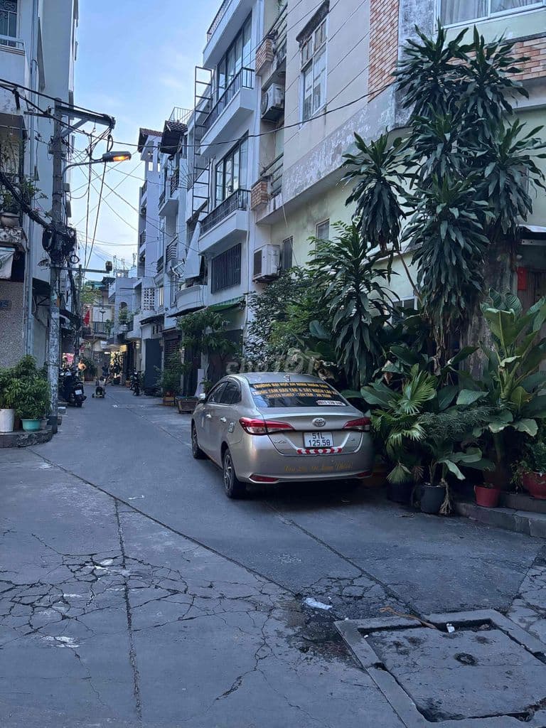 nhà 5 tầng đường 3 tháng hai, oto đậu trong nhà giá 8 tỷ. - Ảnh 3
