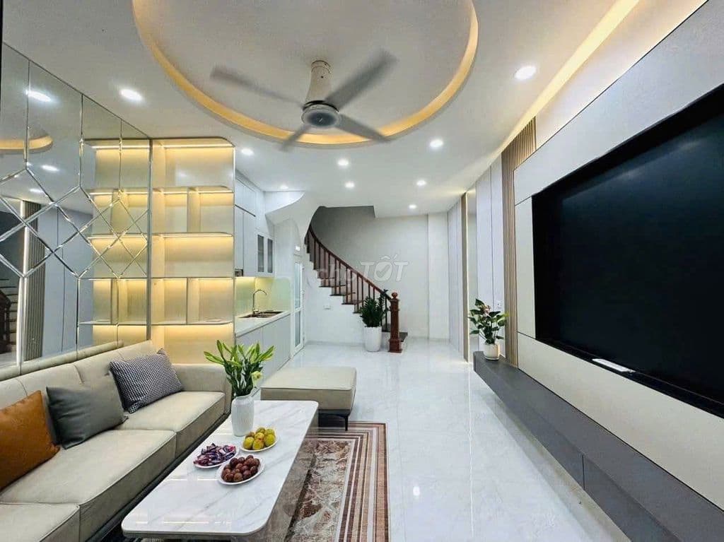 Tả Thanh Oai gần đường lớn 4 tỷ – Nhà dân còn mới Ngõ thoáng, ô tô