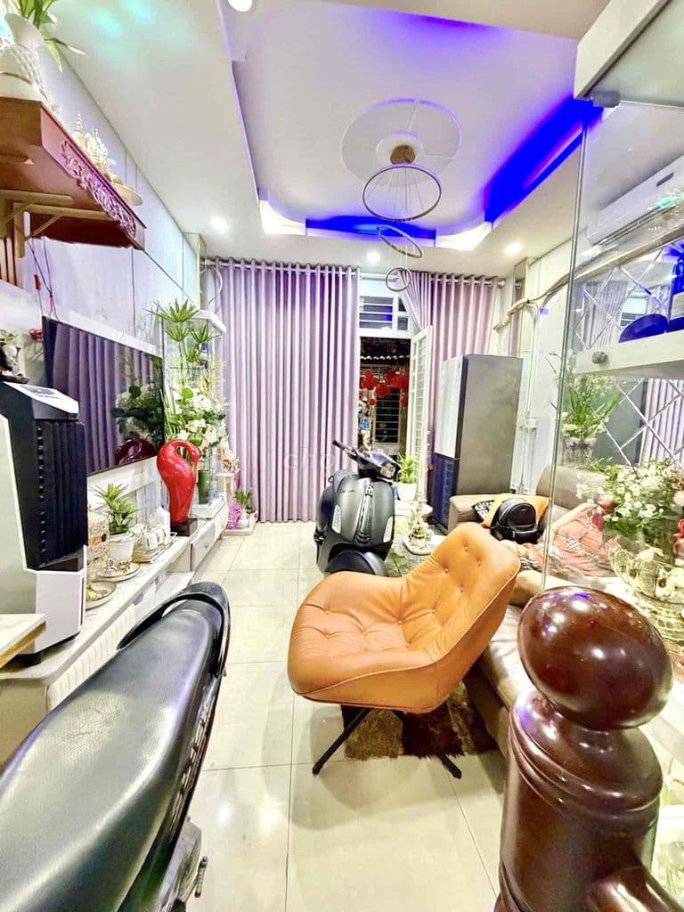 CHỈ 3,X TỶ - NHÀ 3 TẦNG - GẦN VĂN CAO - 4x8m - 3 PHÒNG NGỦ - Ảnh 2