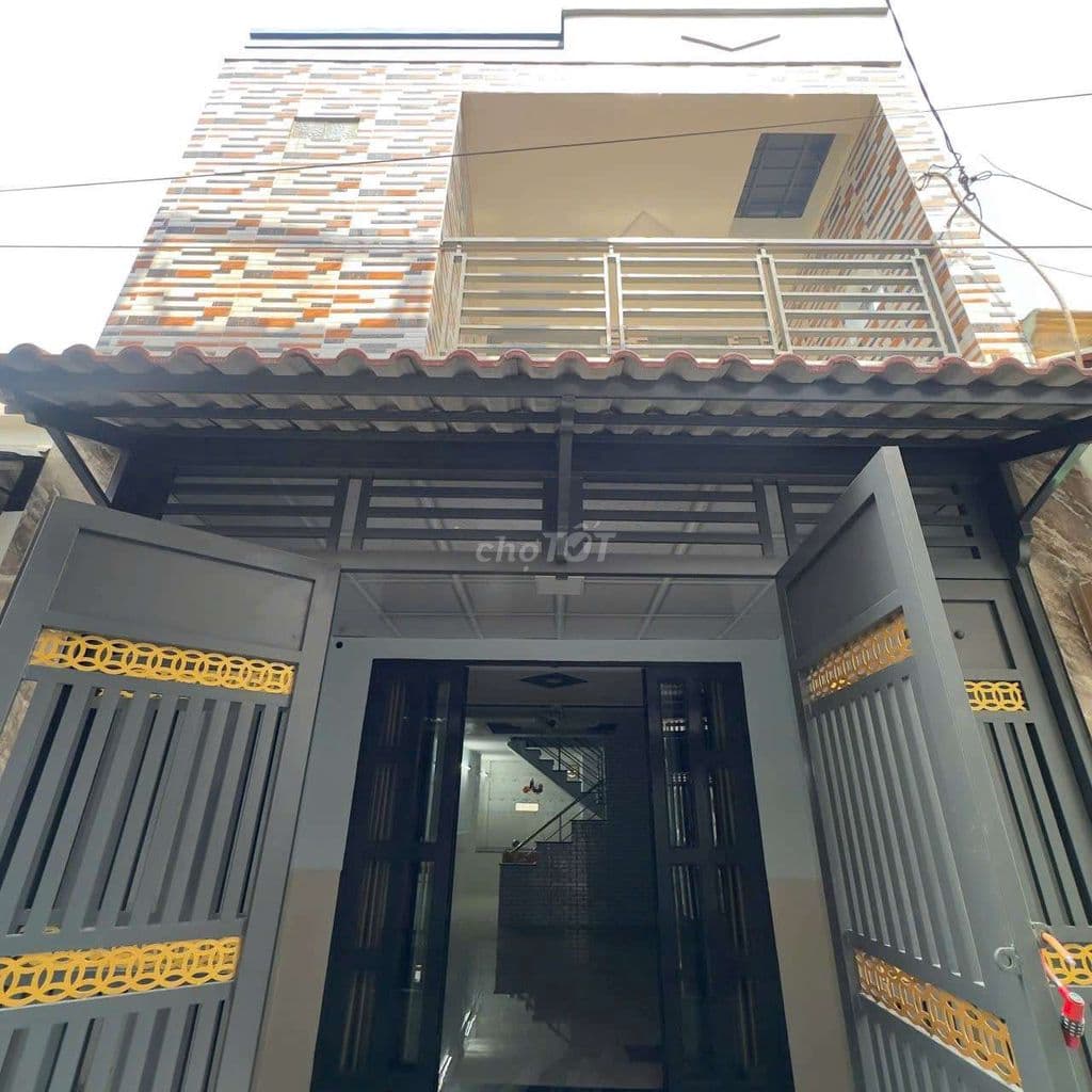 Nhà bán phạm thị nghĩ DT: 4*14m lầu suốt 3pn 2w phòng khách rộng