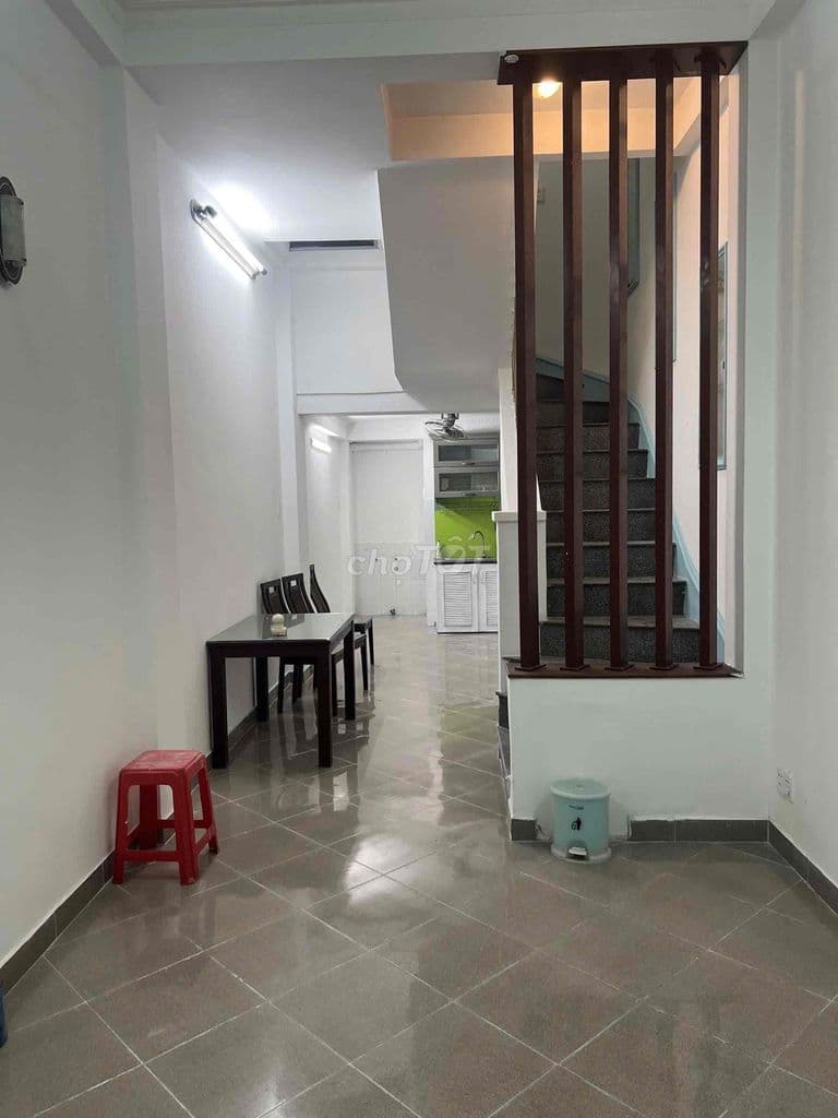 BÁN NHÀ SÁT MT HOÀNG SA , Q3 - DT 3,1 x 15 m - CHỈ CÓ 6,5 tỷ TL - Ảnh 3