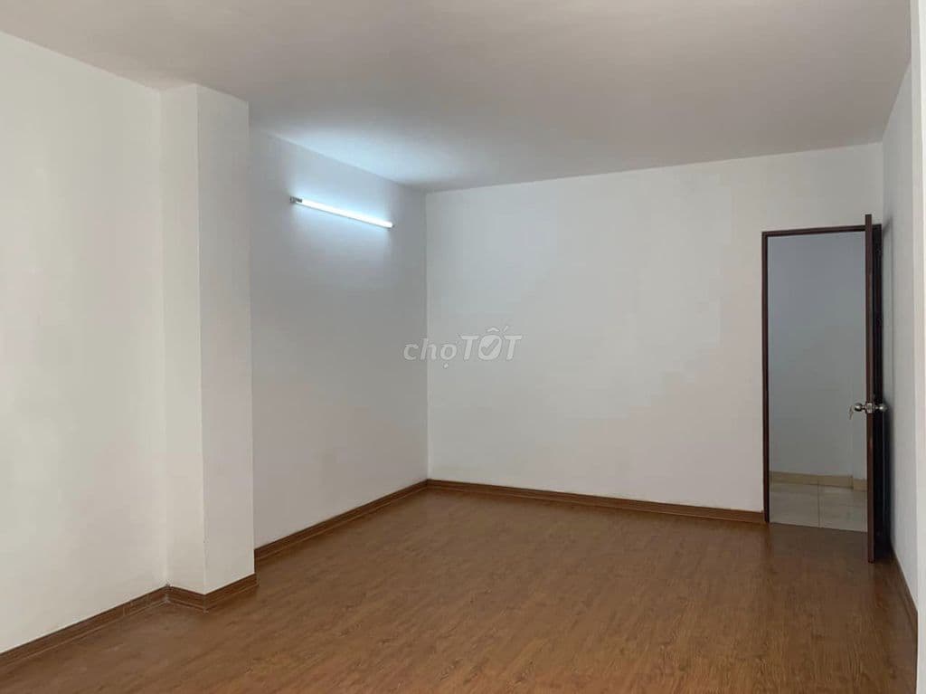 Nhà đẹp long lanh ngõ Lê Thanh Nghị, HBT giá 36 tỷ, gần 111m2x5T, KD - Ảnh 3