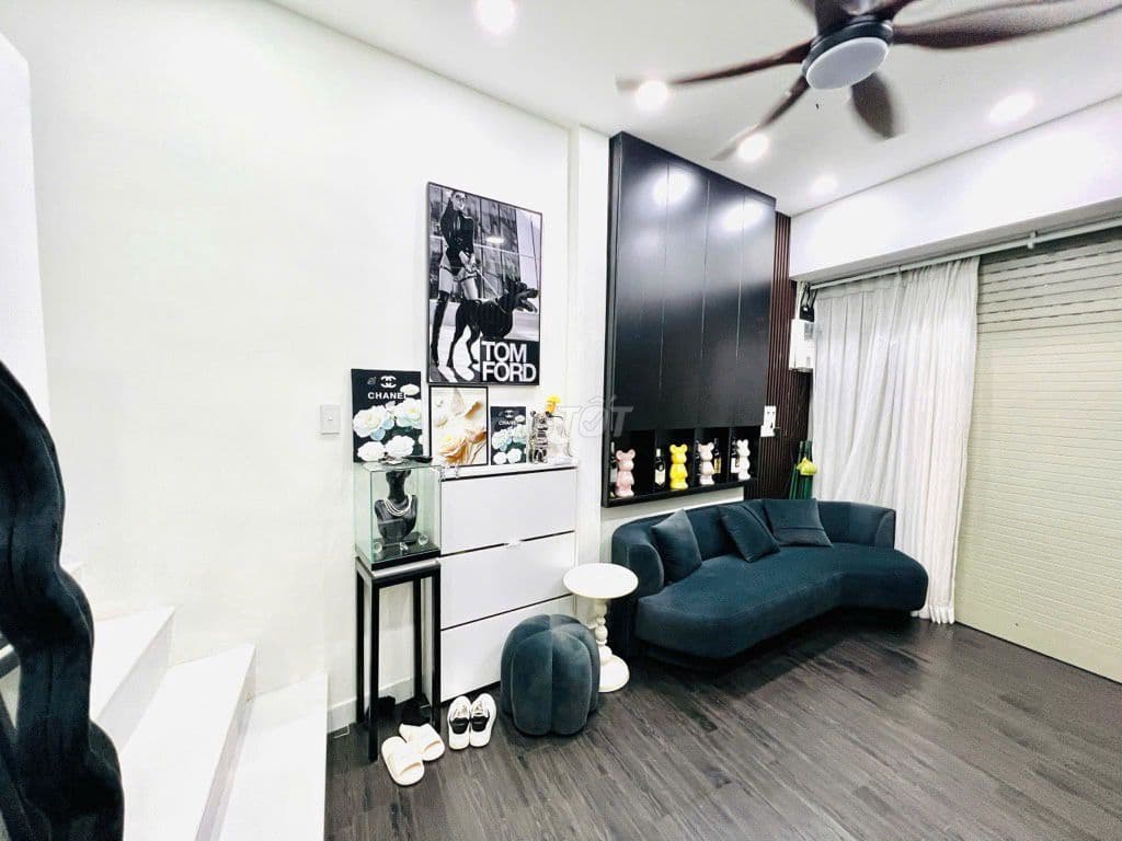Bán nhà Vườn Chuối Quận 3, 16m², 2 tầng, gần mặt tiền, sổ hồng riêng - Ảnh 2